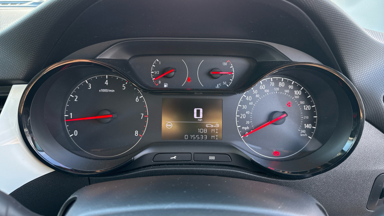 Vauxhall Crossland X 1.2T [110] Griffin 5dr [6 Spd] [Start Stop] Petrol Hatchback